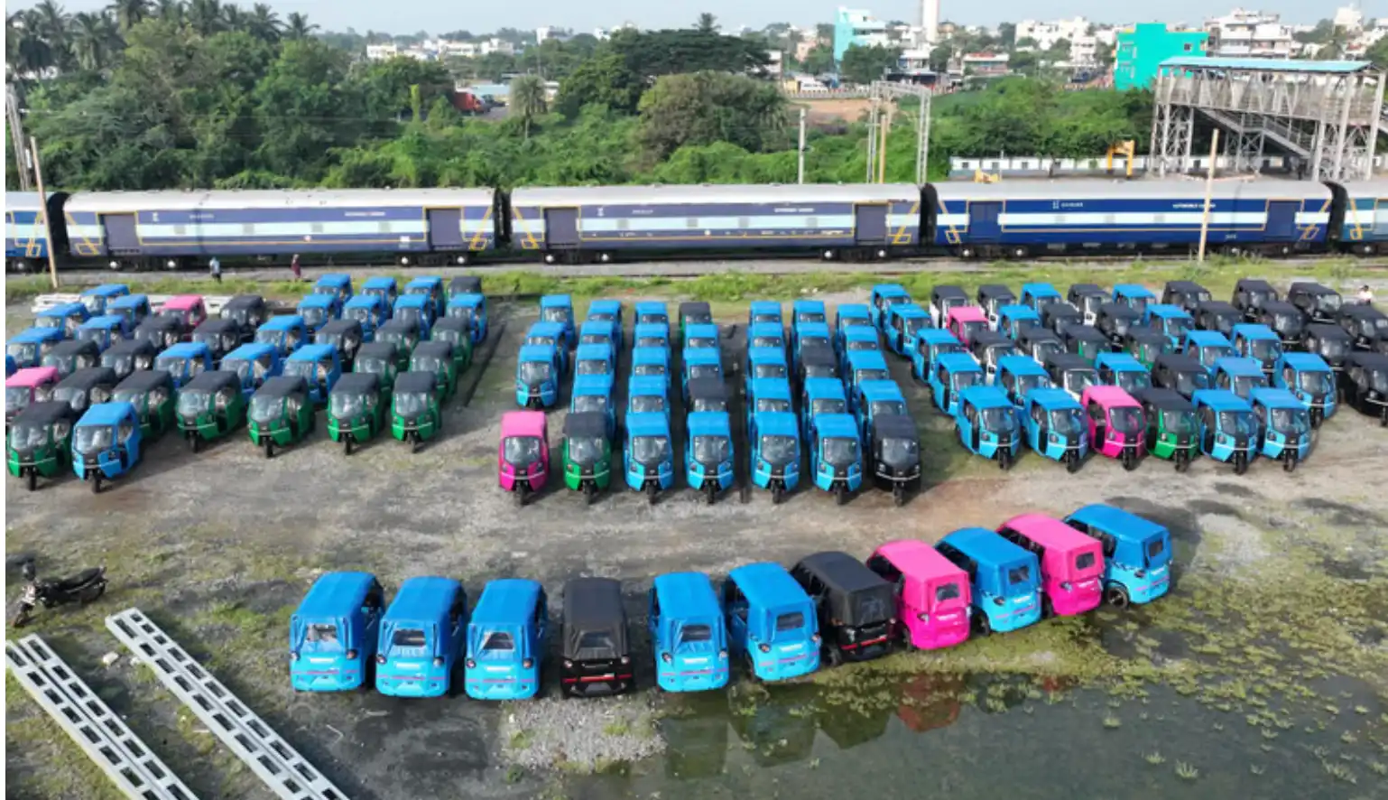 ET Auto coverage of Montra Electric shipping 175 electric three-wheelers by rail