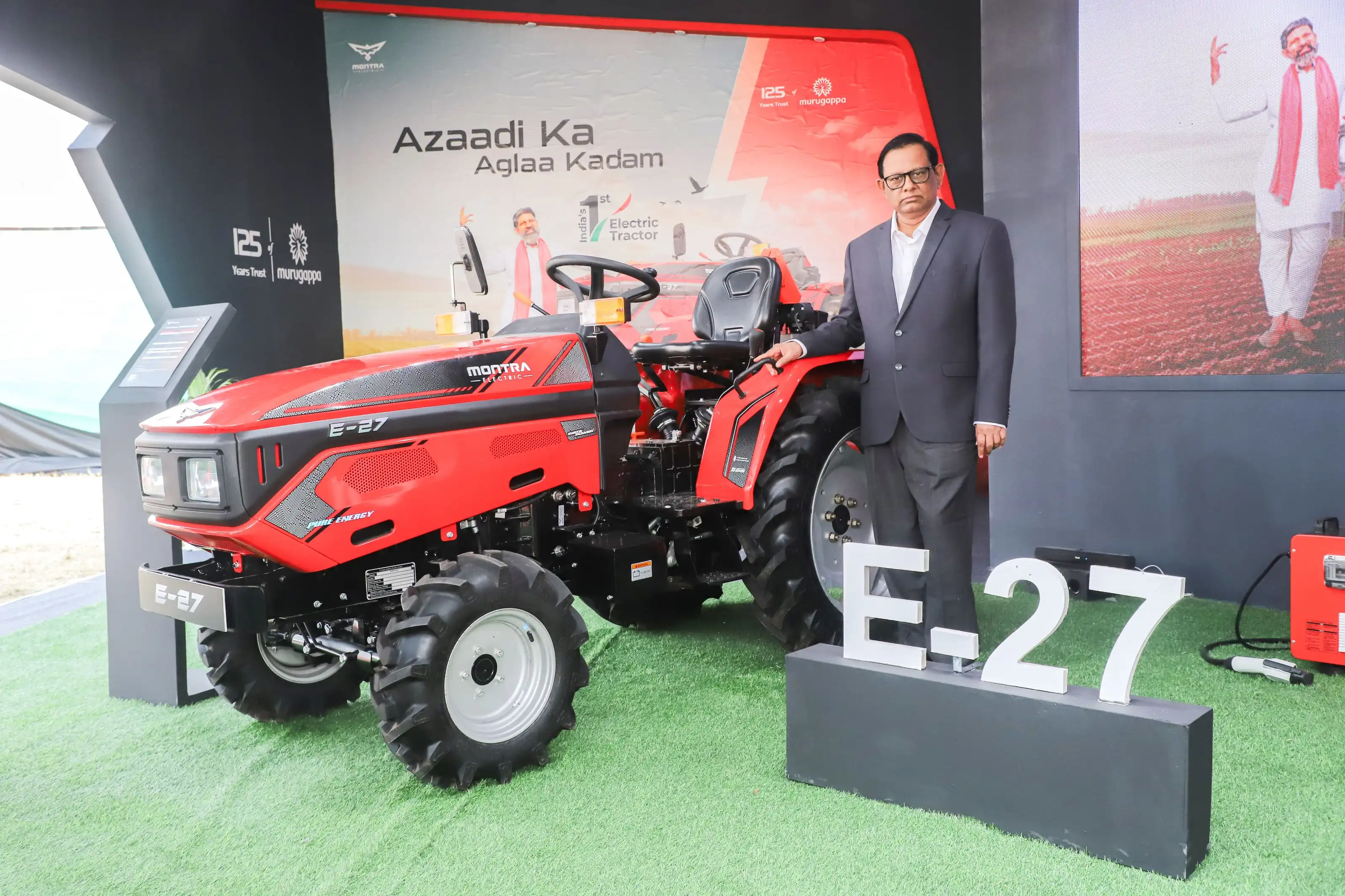 TractorsDekho article on Montra Electric expanding its e-tractors portfolio beyond 50 HP range